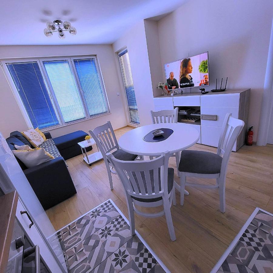 Nicky Holiday Flat Burgas City Exterior foto